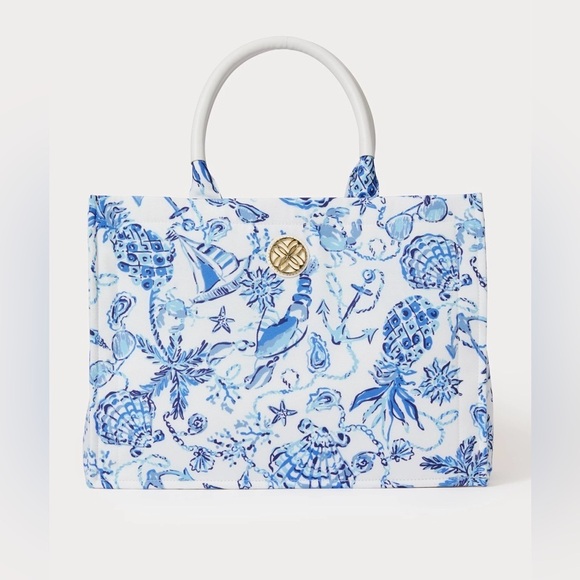 Lilly Pulitzer Handbags - Lilly Pulitzer Adair Tote Resort White Barefoot Beachcombers